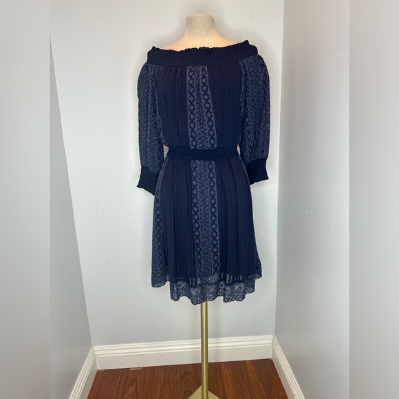 Alice + Olivia Dresses & Skirts - Alice + Olivia Pammy Eyelet Navy Blue